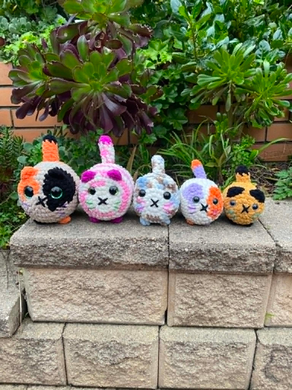 Loaf Cats and Loaf Kittens