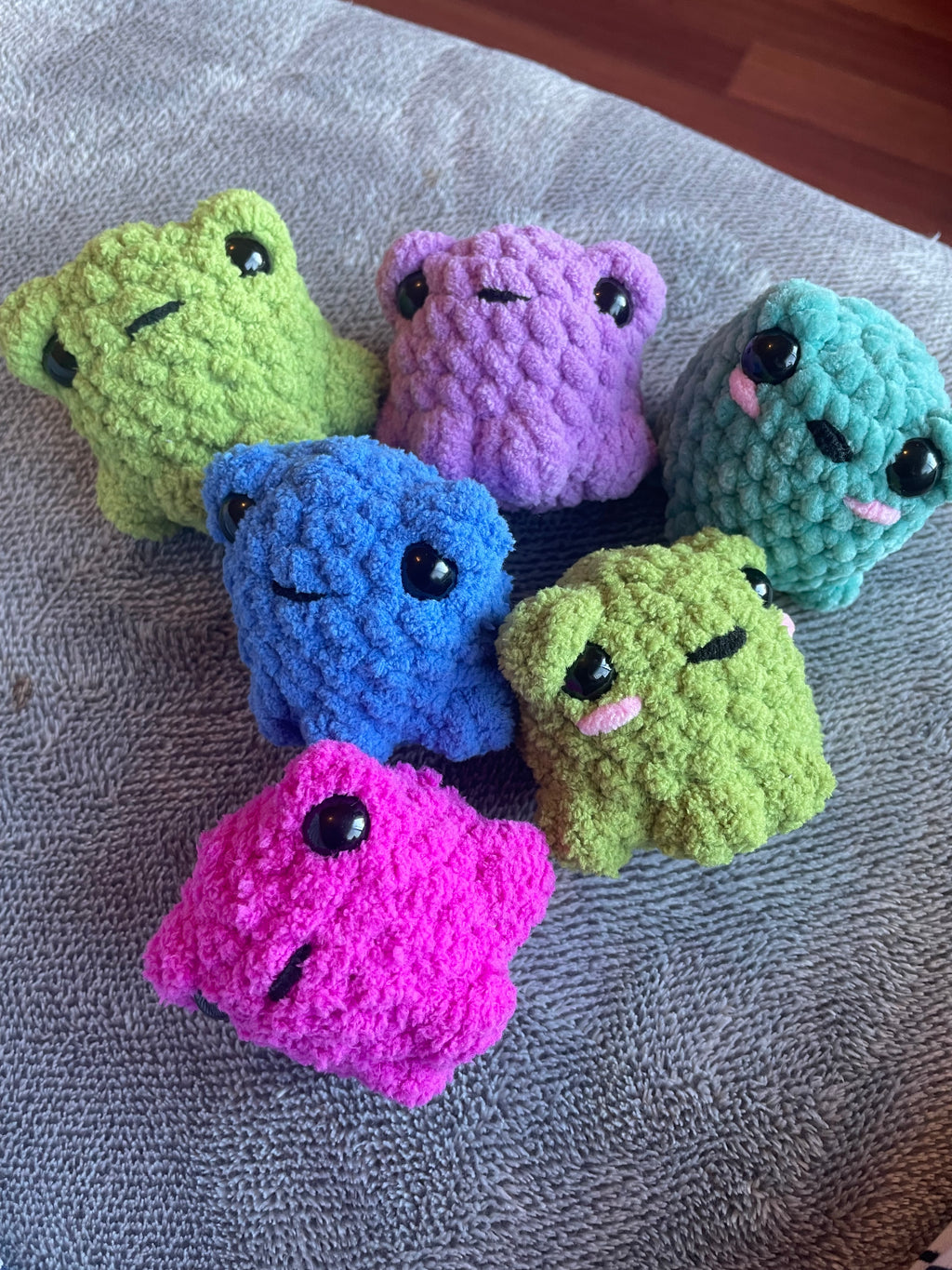 Squishy Pocket Frog